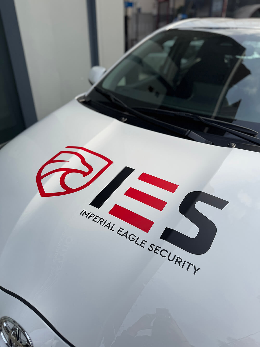 αυτοκόλλητα-βινυλίου-σε-αυτοκίνητο-ies-03